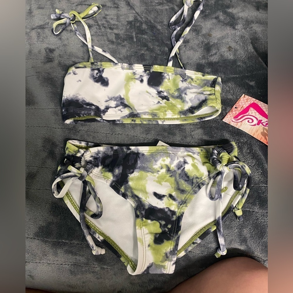 KANU surf bikini size 5 (girls) sea foam/black
